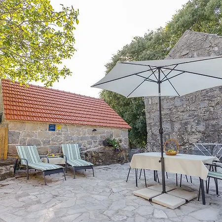 House Gordana Feriehus Gata